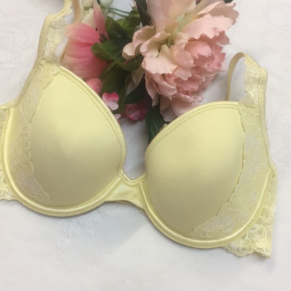 Victoria's Secret bra